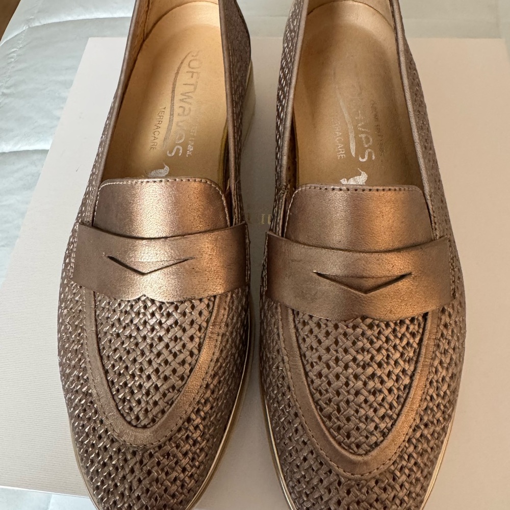Softwaves Bronze Woven Loafers
